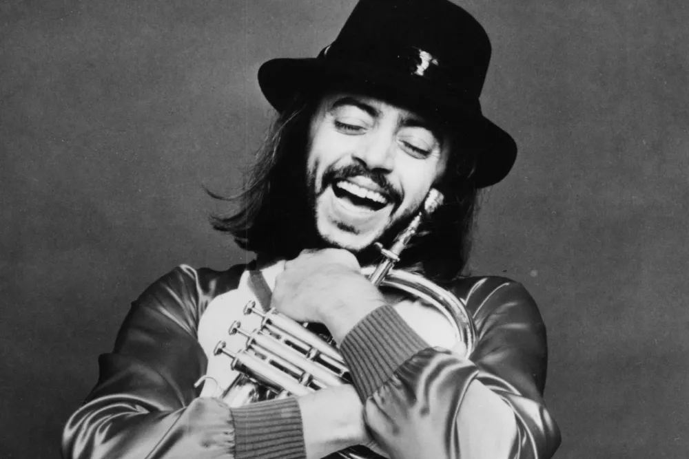Image - Tu Vecino Informa Chuck Mangione Falleció a Los 84 Años; Su Legado Musical Incluye Clásicos Como Feels So Good Y Children of Sanchez, íconos Del Jazz Instrumental.
