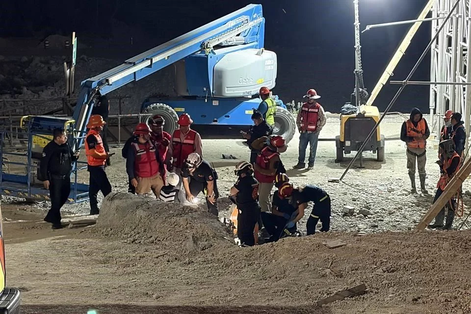 Image - Tu Vecino Informa La Fiscalía Investiga El Accidente En Línea 4 Que Dejó Cinco Heridos. El Colapso En El Metro Estatal Ocurrió Por Fallas En El Sistema De Puntales.