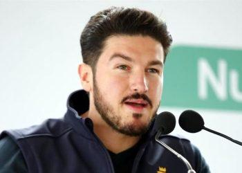 Samuel García Se Va a Nueva York - Tu Vecino Informa