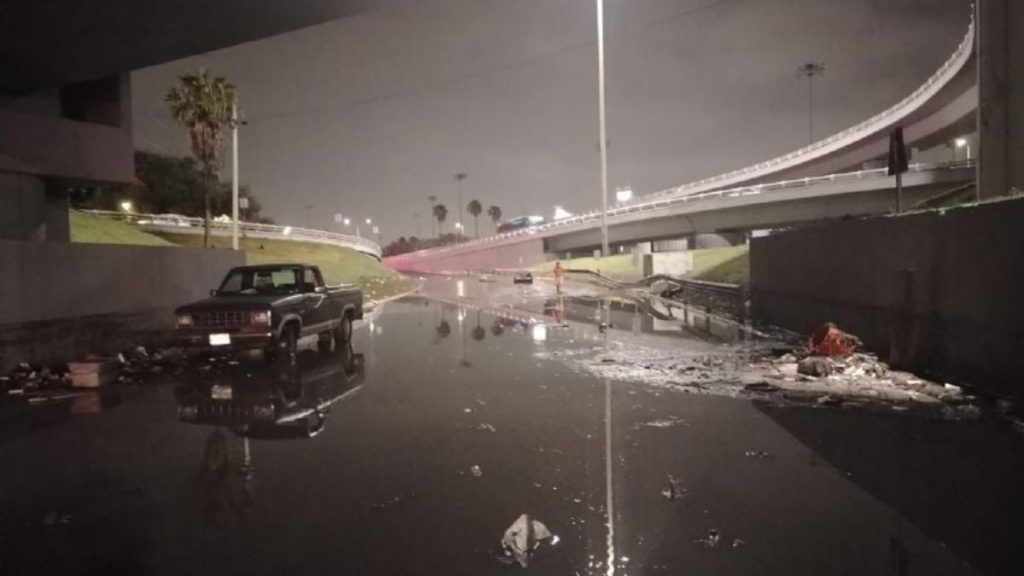Choques Por Inundaciones En Fidel Velázquez