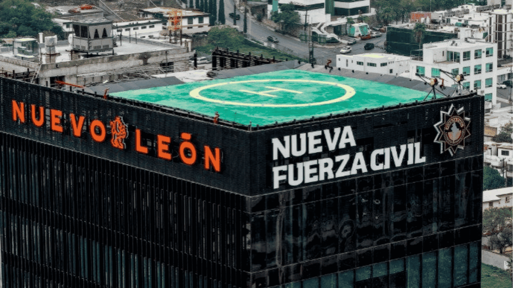 Daños En Sede Y Destrozos En Complejo De Fuerza Civil - Tu Vecino Informa